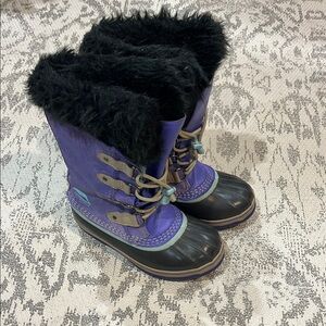 Sorel Purple and Black Winter Boots